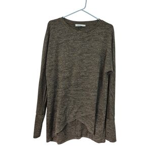 Ricki's Tulip Hem Top